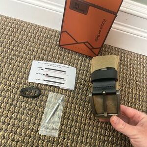 Men's Unused Black Leather Belt Wolfant